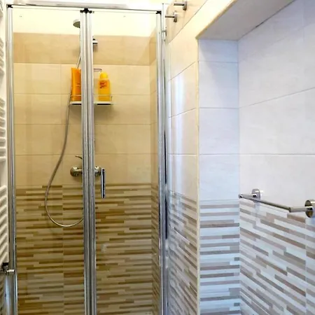 La Lanterna Sul شيفيتافيكْيا