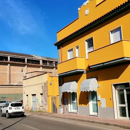La Lanterna Sul Guest house *