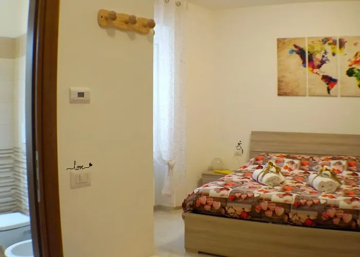 La Lanterna Sul Guest house